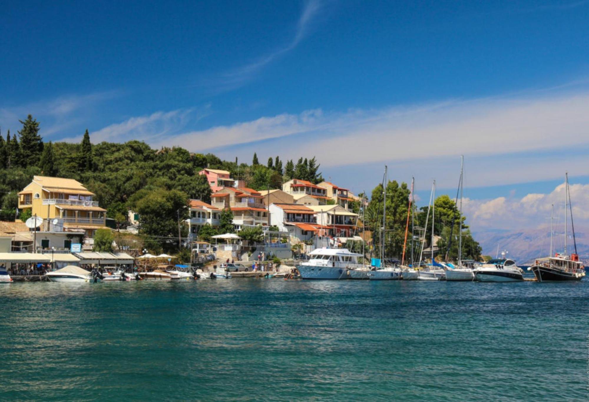 Kassiopi Piazza Suites Exteriér fotografie